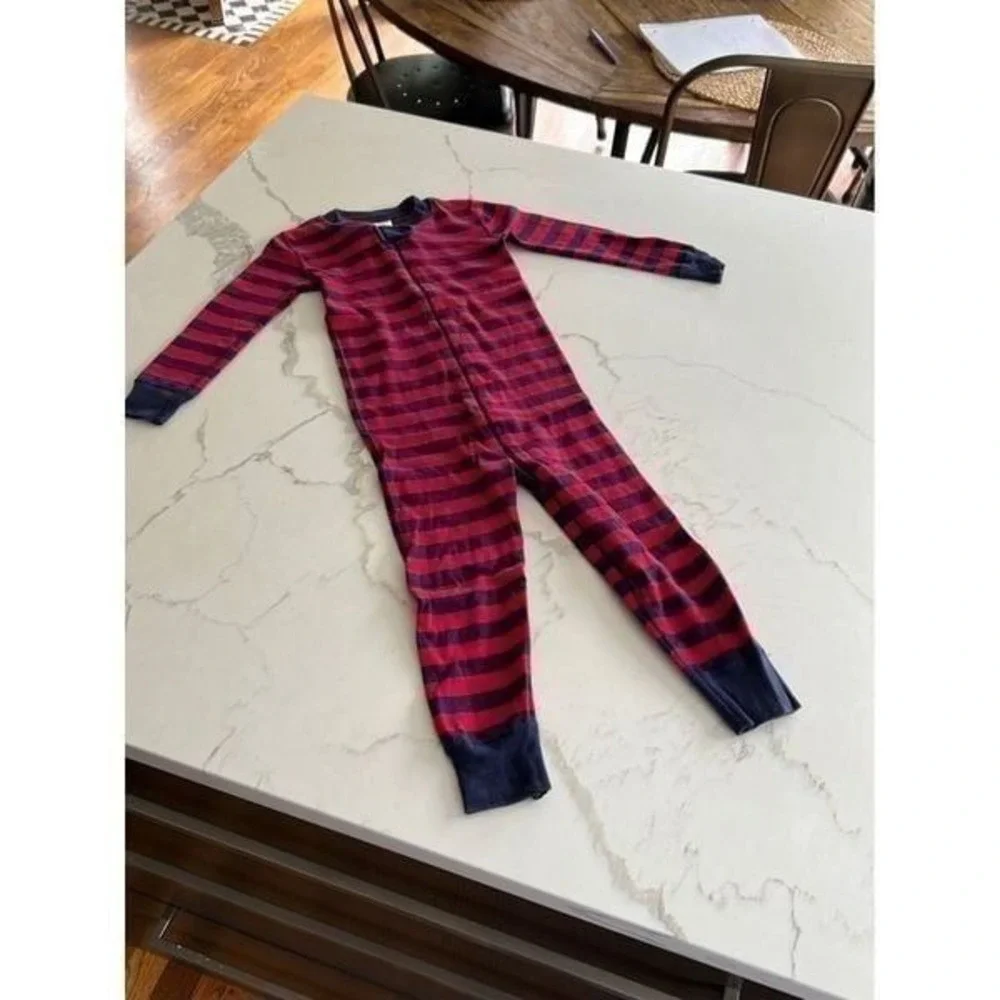 Hanna Andersson stripe navy sleeper‎ 90